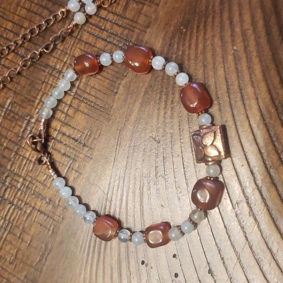 Carved carnelian copper necklace and with matching bracelet - Picture 5 of 7